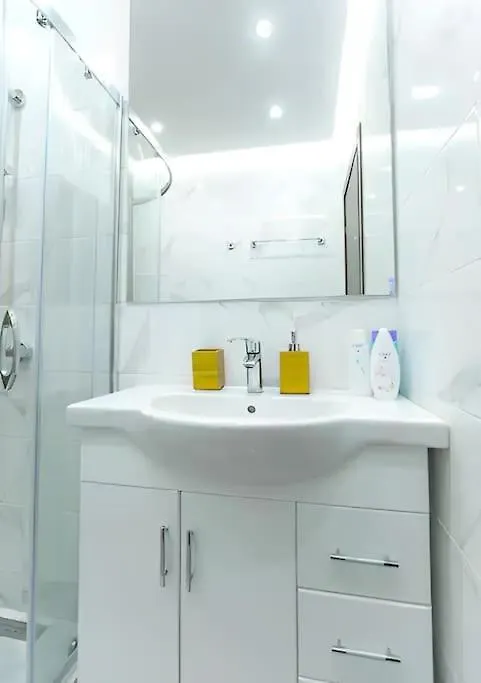 Hot Main Square Newly Built Modern Apartment Бургас 0*,